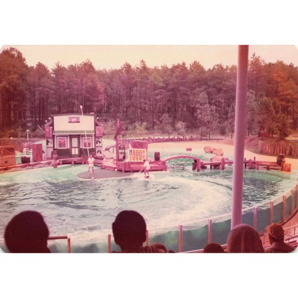 Vintage 1970s Six Flags Great Adventure Orca Water-Ski Show Photo Lot of 11 - Picture 4 of 11